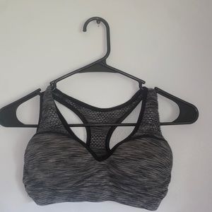 Victoria’s Secret sports bra size Medium